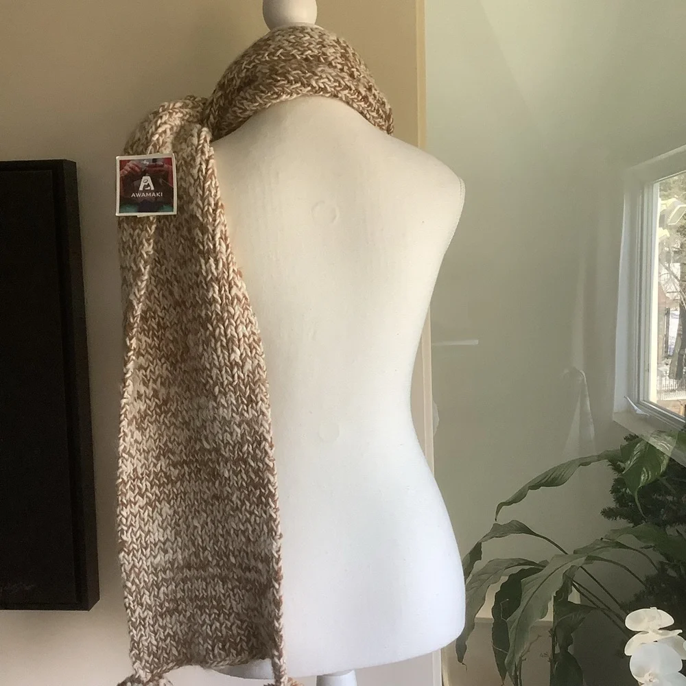 New Awamaki Peruvian Handmade Alpaca Wool Knit Scarf with Pom- Poms